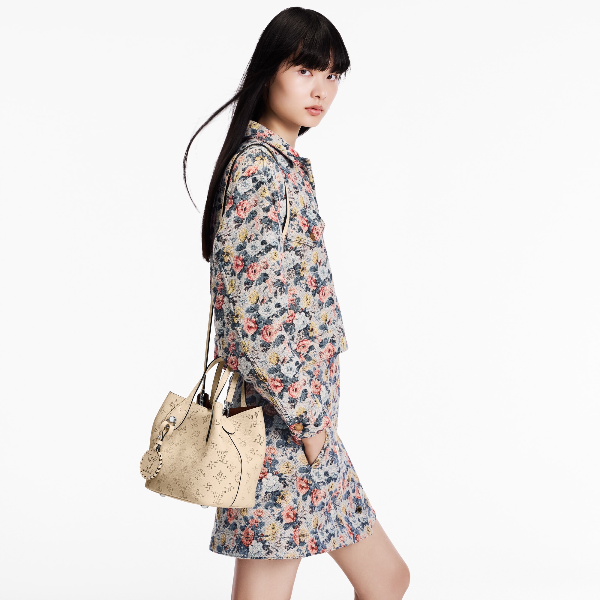 Blossom PM Mahina Leather - Luxury Handbags - M21909 Beige | LOUIS